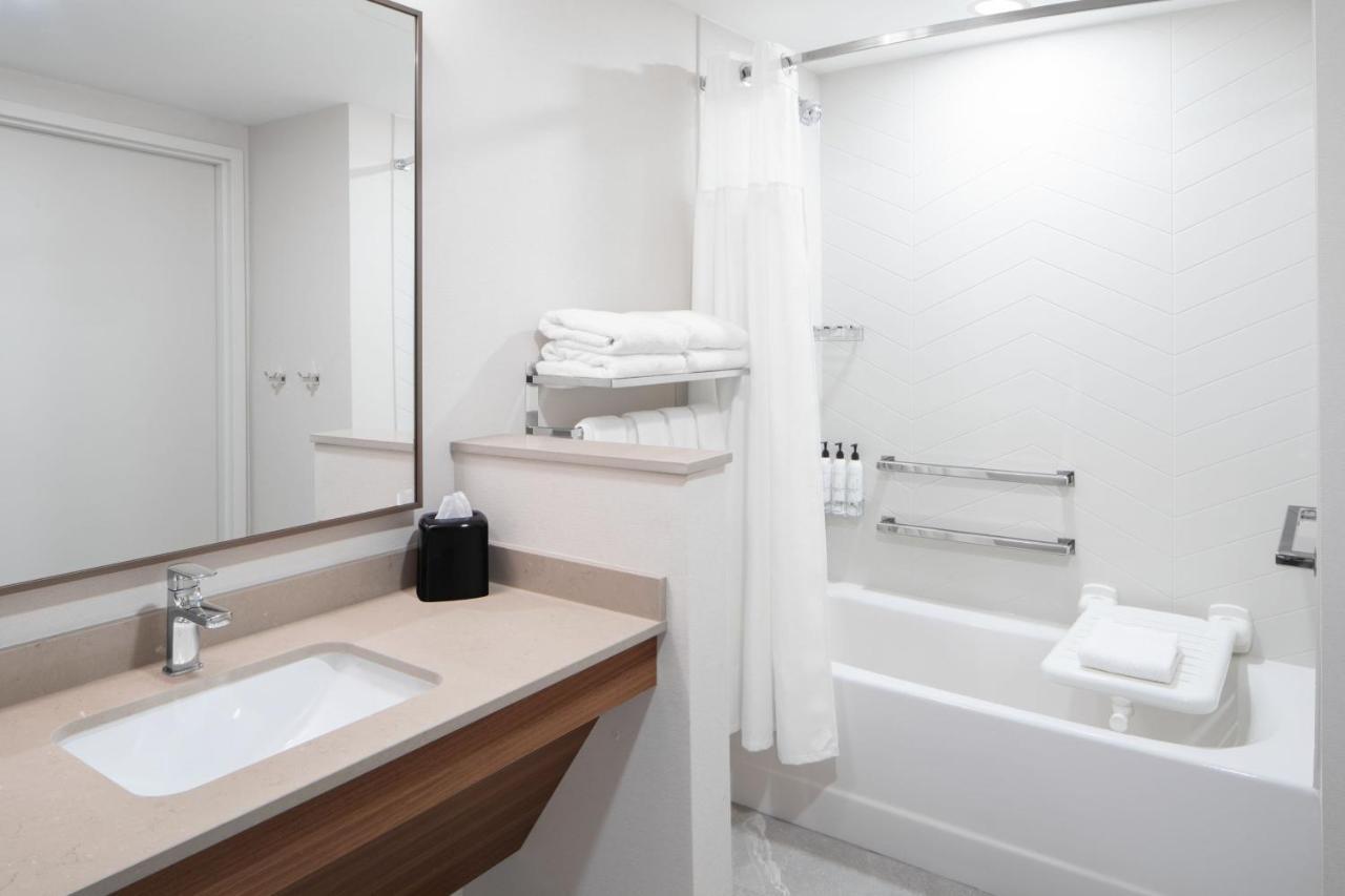 Fairfield By Marriott Inn & Suites Whitsett Greensboro East Exteriér fotografie